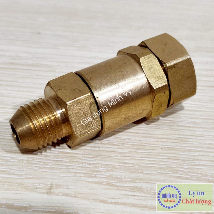Khớp xoay chống xoắn dây phun xịt của máy rửa xe cao áp – ren trong 14 ngoài 14